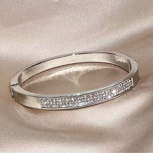‎CRYSTAL CUFF BANGLE BRACELET GOLD OR SILVER